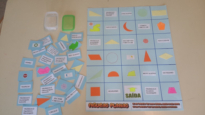 Archivo:Juego Figuras planas.jpg